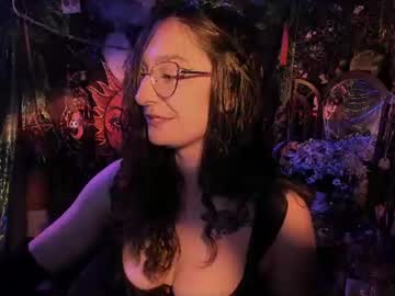 _lady_luna_