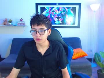 alexcum_18