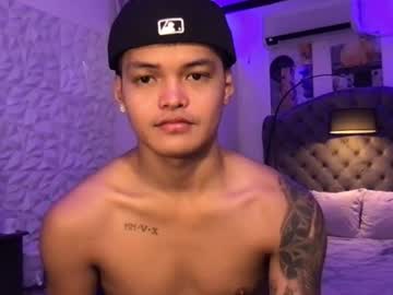asianhugescott