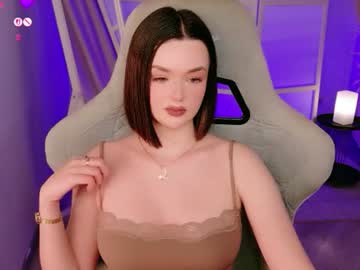 ava_blushy