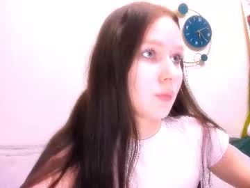 chloe_wifeys