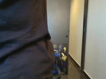 julian_wallace1