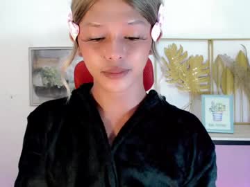 kendra_lunaxx