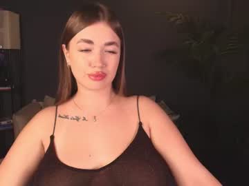 laurita_shy