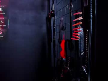 loana_bdsm