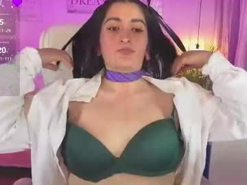 luna_connor_