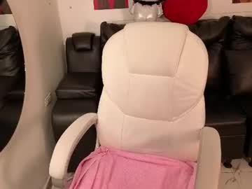 mia_bloom2
