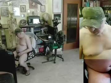 nakednudist72