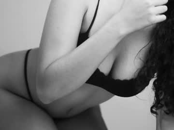 ninacrave_
