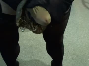 nylonslutbitch