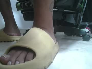 srfindomfeet_