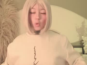 zhally_dee